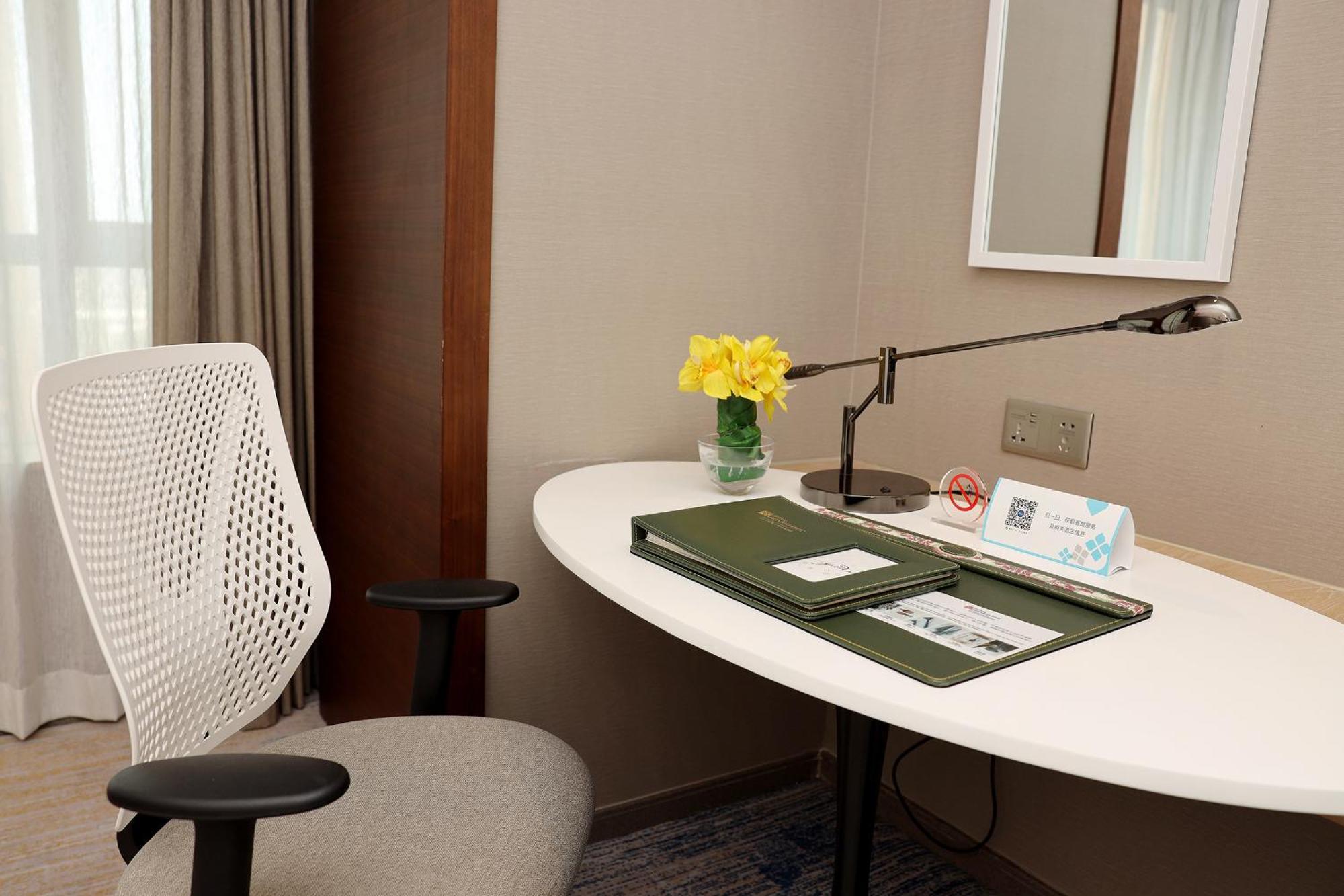 Hilton Garden Inn Zhongshan Guzhen Zhongshan (Guangdong) Exterior foto
